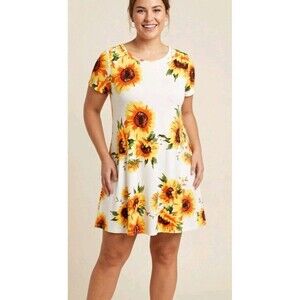 Popyoung Dress Size S Floral Short Sleeve Rayon